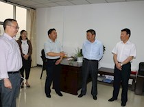 市政协副主席徐代银来足调研