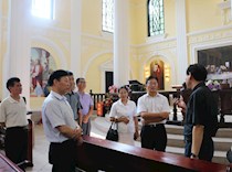 市政协民宗委领导来足调研基层宗教工作