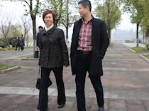 让“母亲河”重现清水绿岸的秀美风光