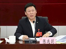 区政协二届十二次常委会议召开