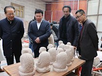 周克勤参观刘能风工作室