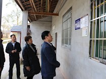 陈廷剑调研宝顶镇脱贫攻坚工作