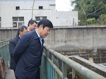 陈廷剑查看石羊河水污染治理情况