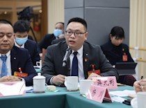 委员在区政协三届一次会议联组协商会议上发言