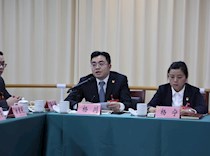 委员在区政协三届一次会议联组协商会议上发言