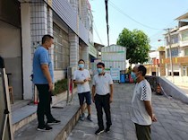 区政协副主席何永忠到高坪督导工作