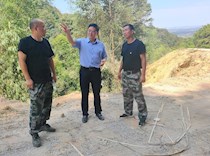 李继刚副主席到玉龙镇督导“五防”“五?！惫ぷ?